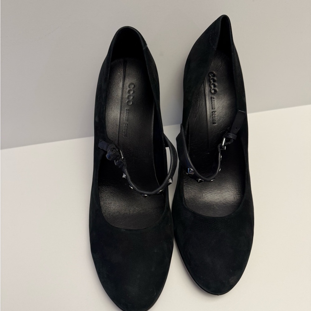 ECCO Women's Black Heels